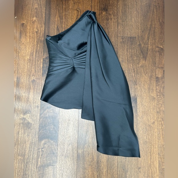 Brandon Maxwell one shoulder top. Size 4 - Picture 4 of 9